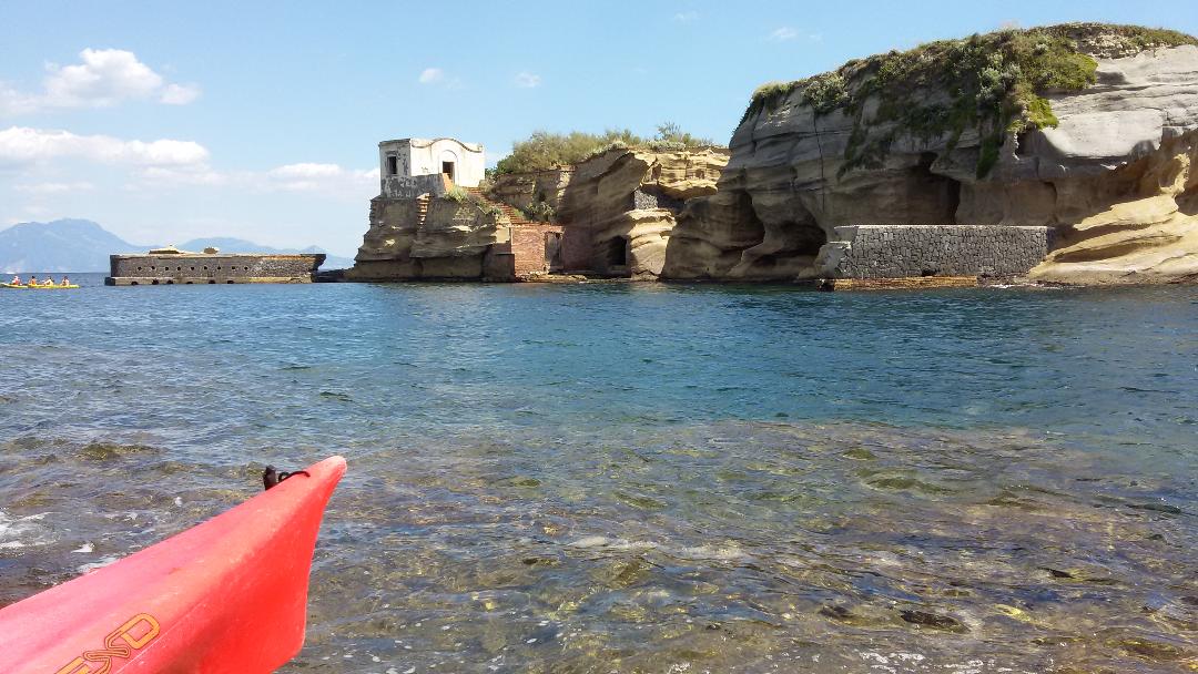 Sailing virtually in the Bay of Napoli